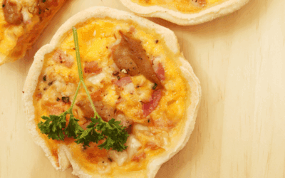 Mini quiches de espárragos y bacon crujiente